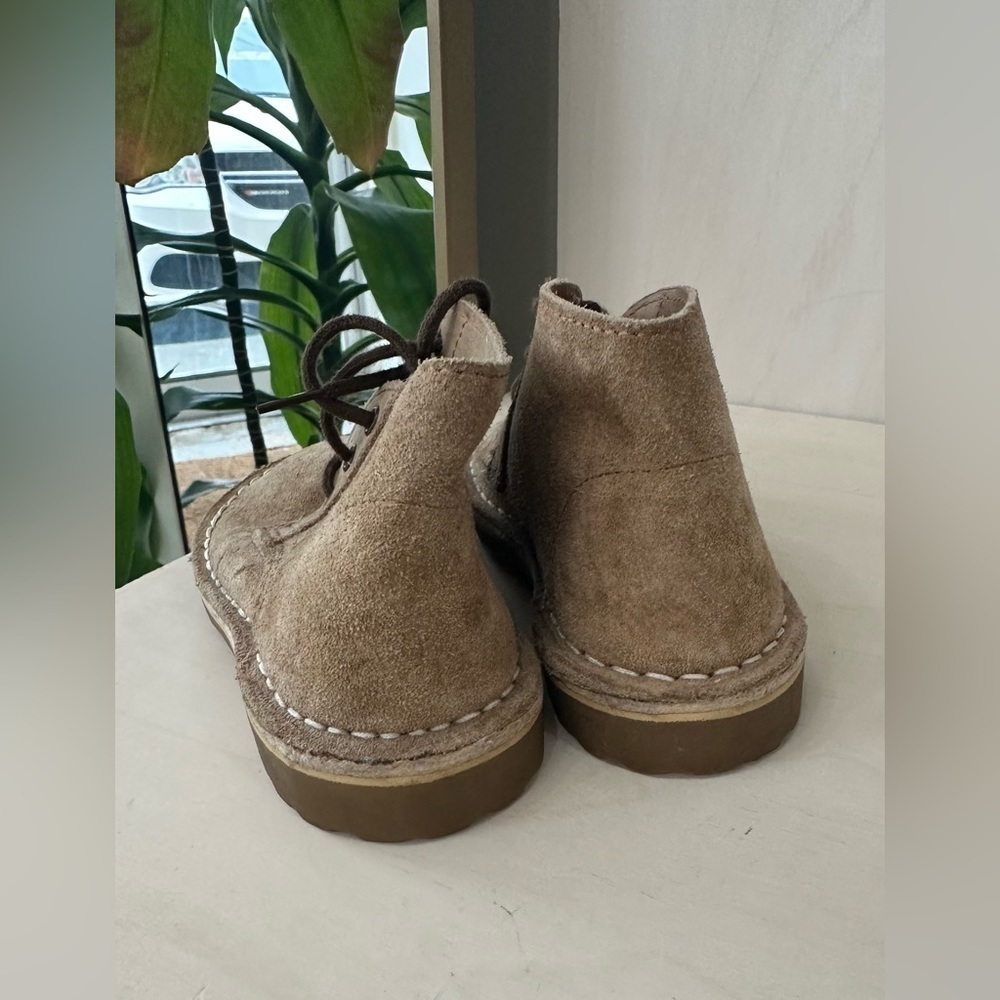 Bata Kenya Safari Boots Kids Unisex Beige Suede Chukka Boots size 6 -  Handmade - Picture 3 of 6